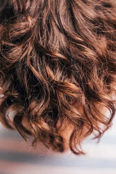 Extension de cheveux à froid : Voici tout ce qu'il faut savoir