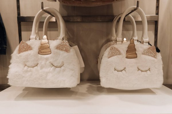 Découvrez l'univers enchanté des vêtements licorne pour enfants